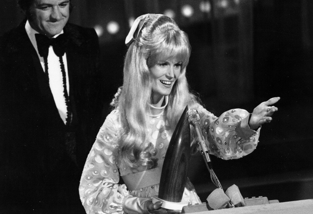 Lynn CMA Award